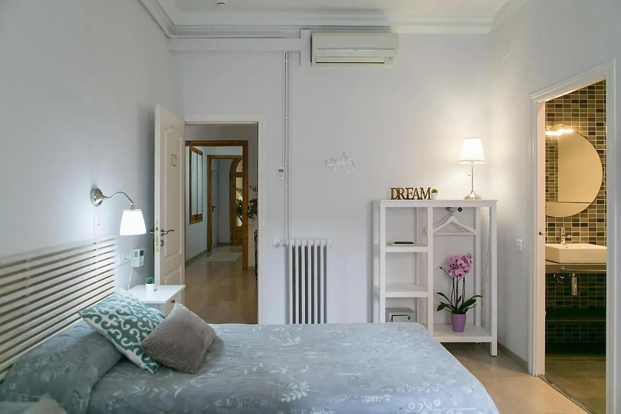Blanc Guest House Barcelona 2*,