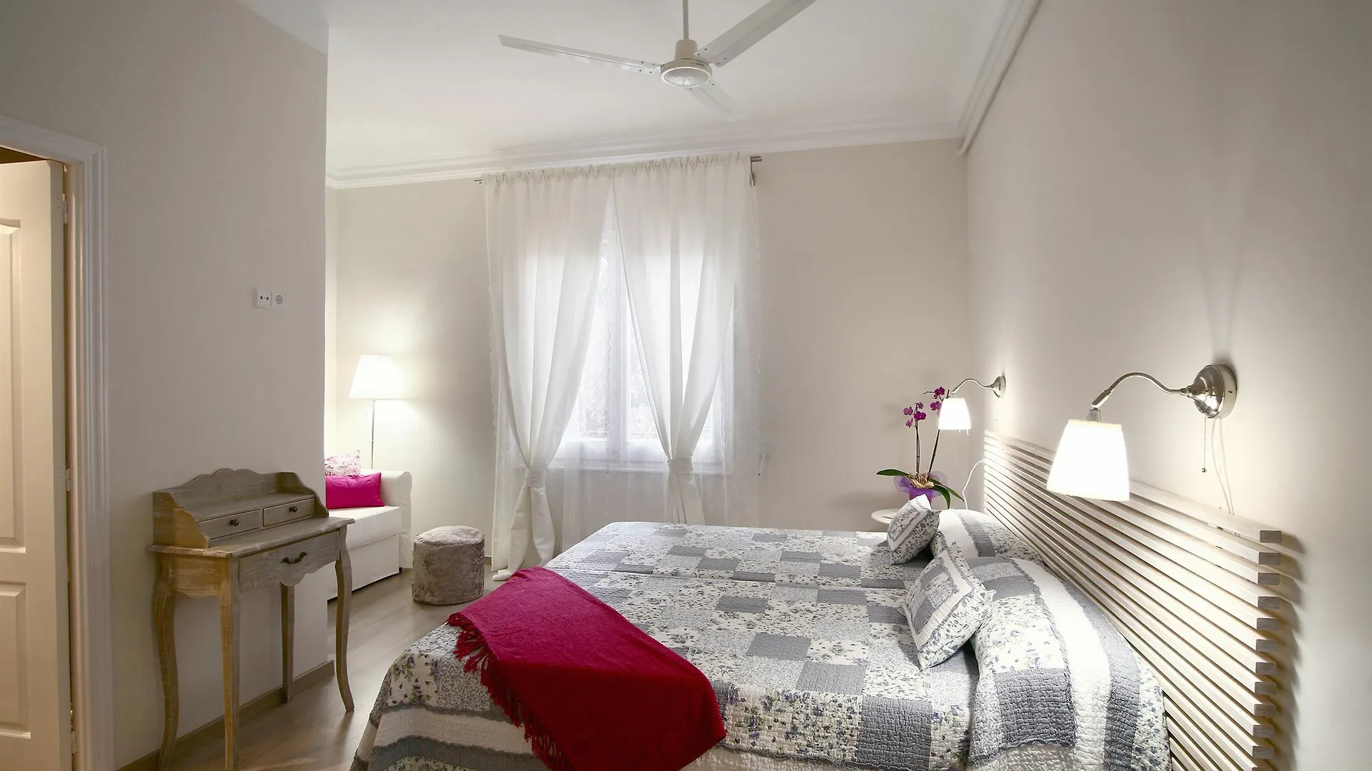 Blanc Guest House Barcelona