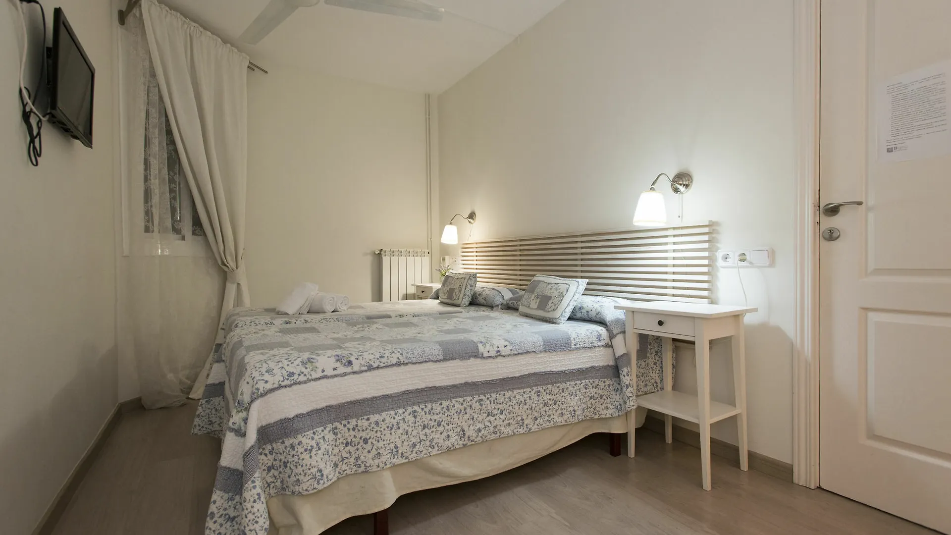 Blanc Guest House Barcelona 2*,  Spain